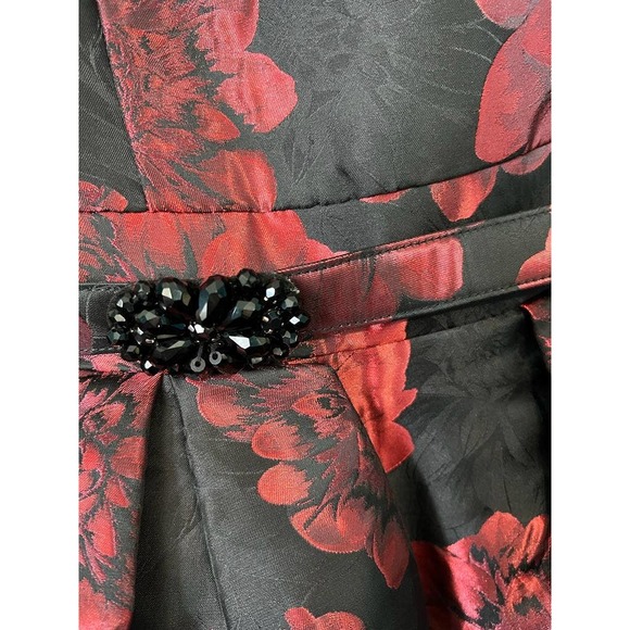 Jessica Howard Petite women Pleated Dress with Belt Size 10 - Picture 8 of 9